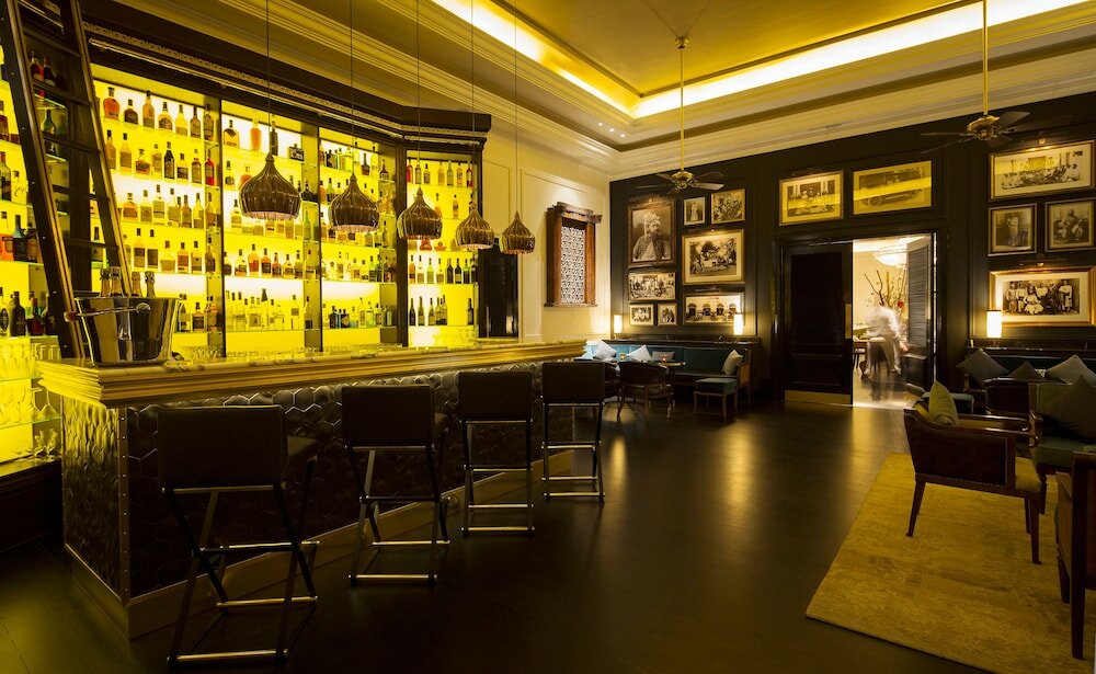 Фото St. James' Court, A Taj Hotel, London