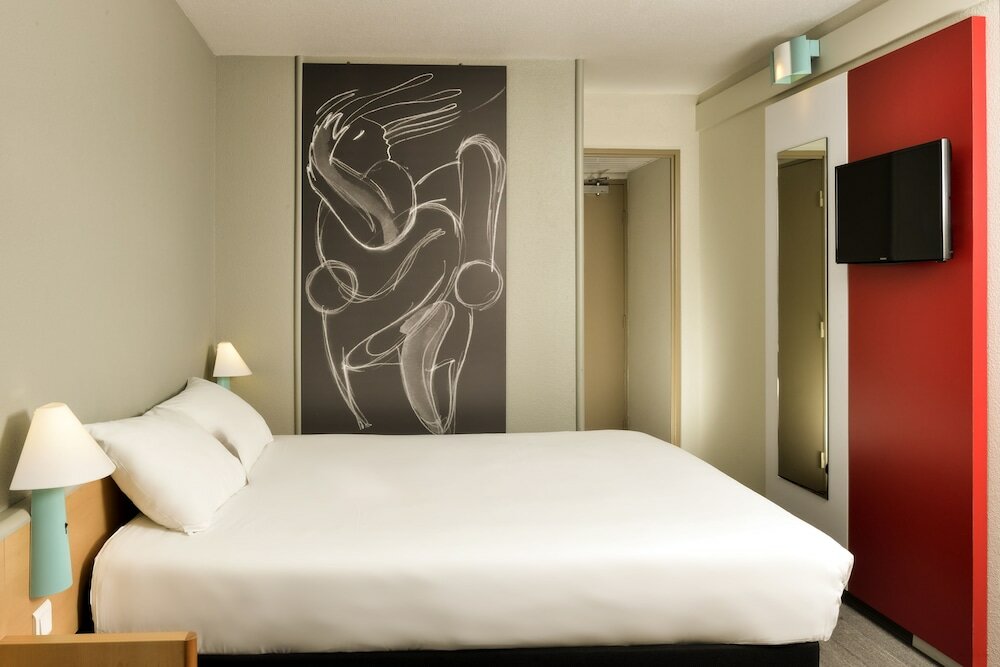 Фото Hotel ibis Nemours