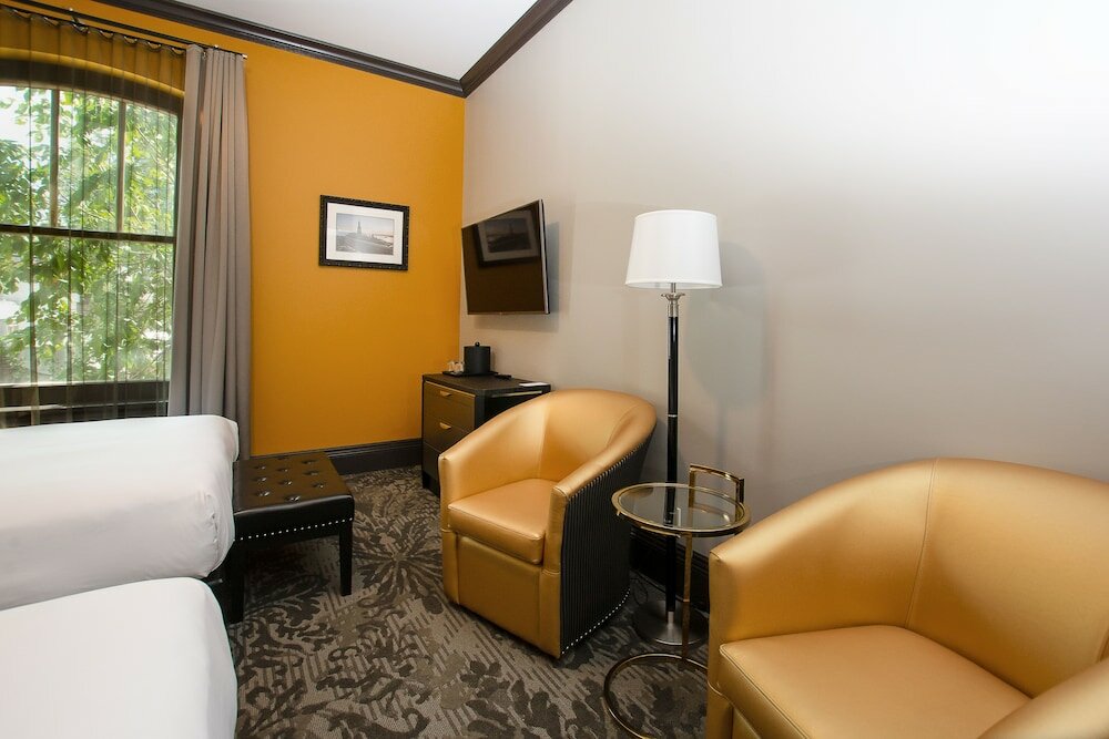 Фото Отель Clarendon