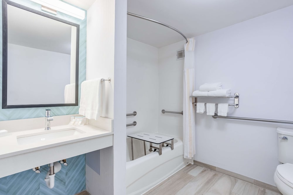 Фото Hilton Garden Inn Cincinnati/Sharonville