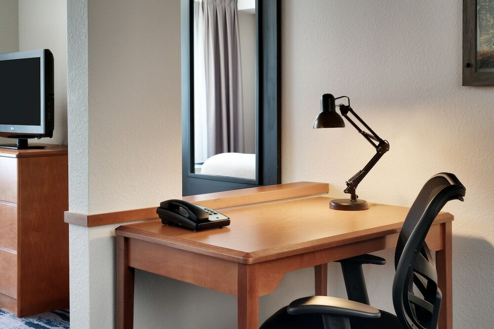 Фото Fairfield Inn & Suites by Marriott Tallahassee Central