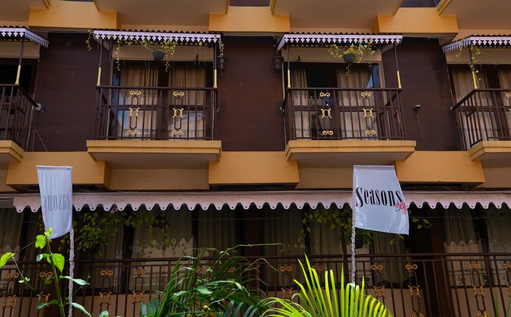 Фото Seasons Hotels & Resorts