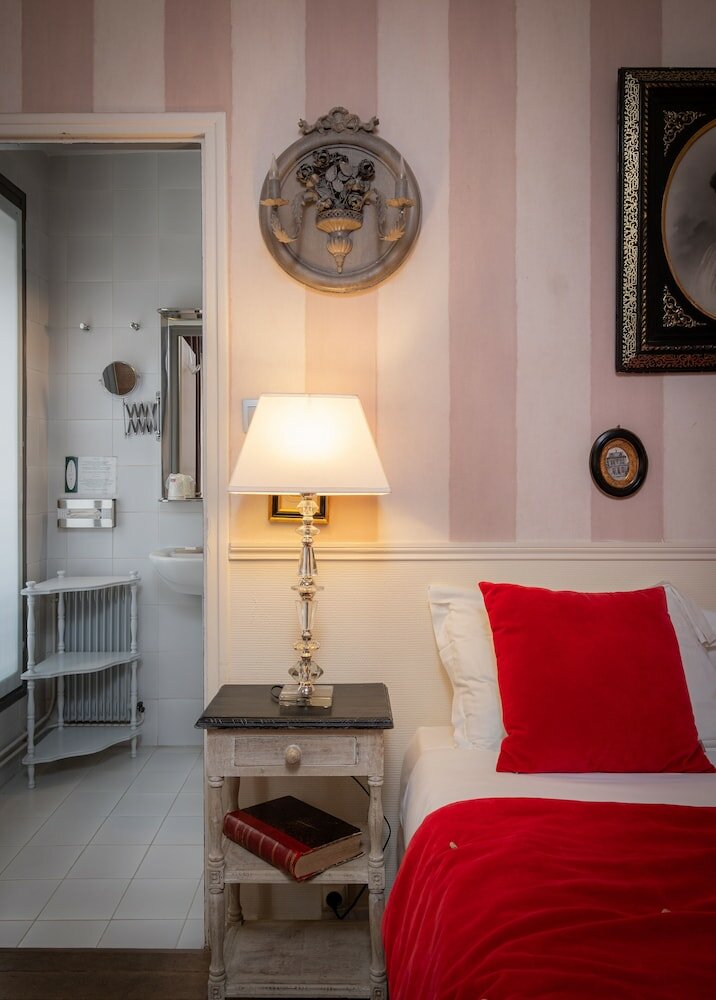 Фото Hotel de l'Avre