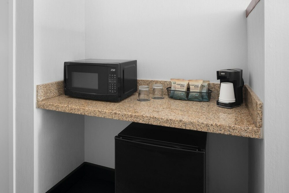 Фото Courtyard by Marriott Phoenix West/Avondale