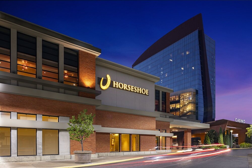 Фото HoteLumiere at the Arch