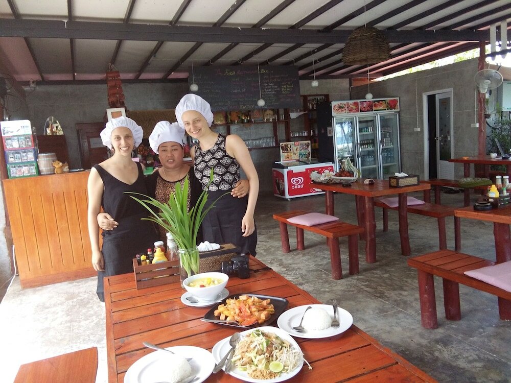 Фото The Ford Sunset Beach Resort