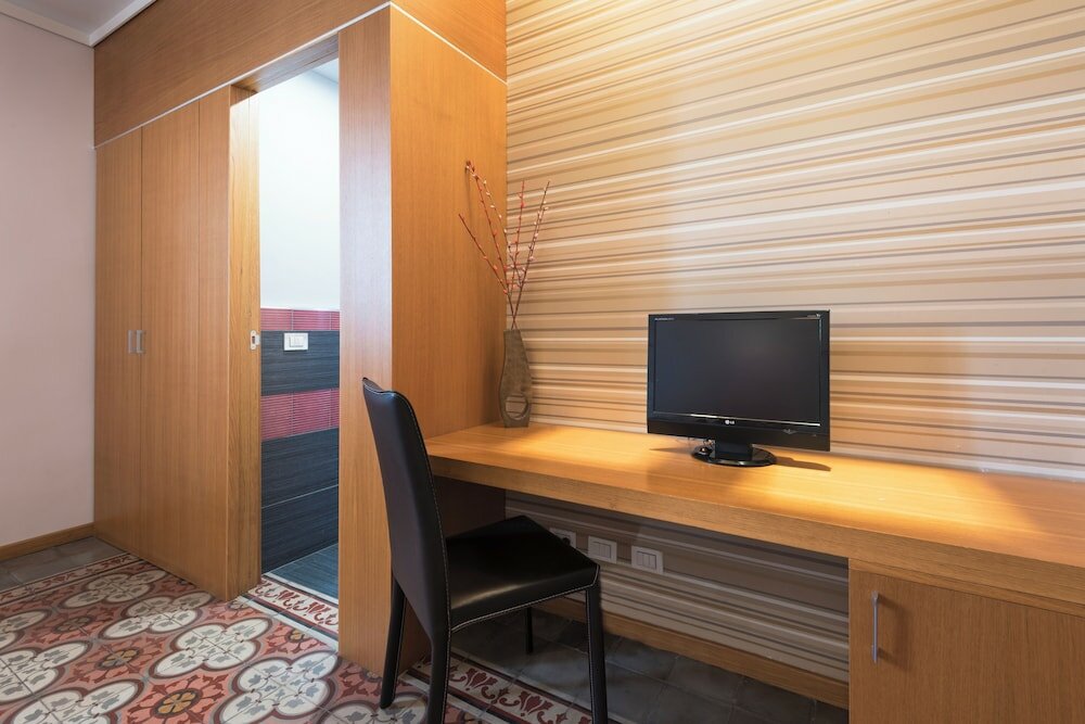 Фото Vittorio Veneto Hotel