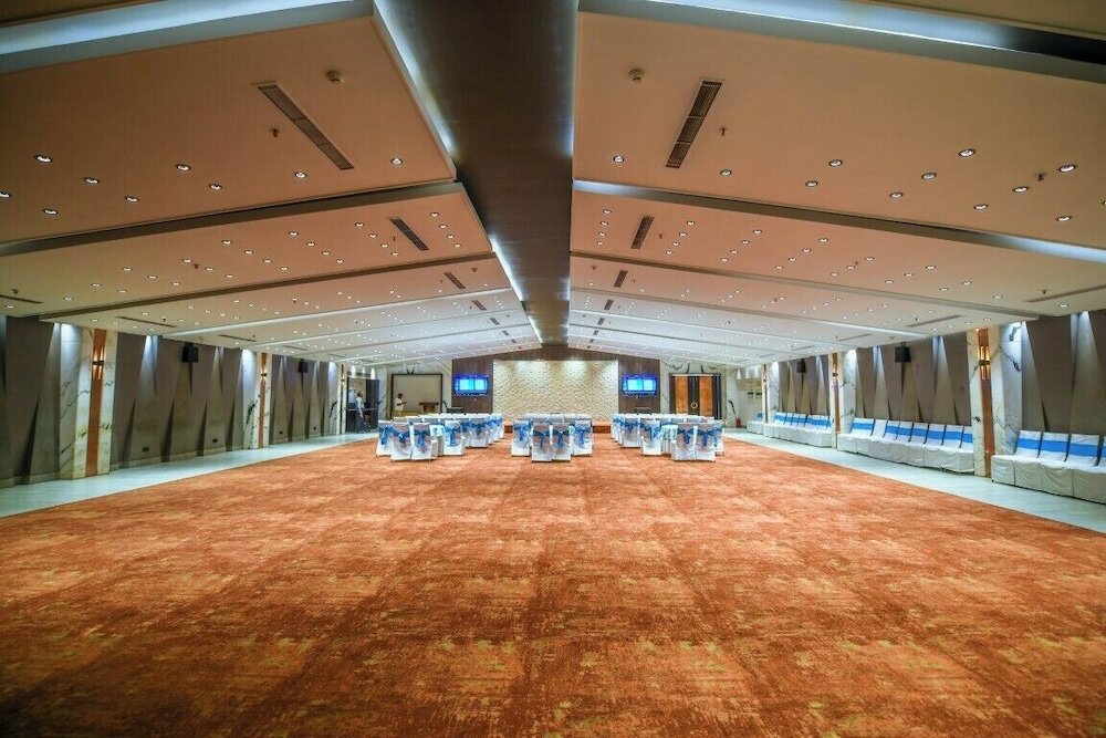 Фото Hotel Holiday Resort