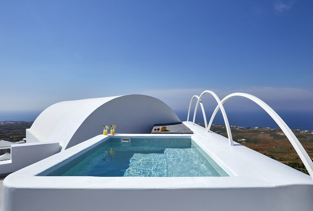 Фото Aperanto Suites