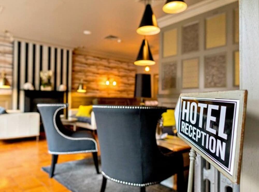 Фото Kilkenny Inn Hotel