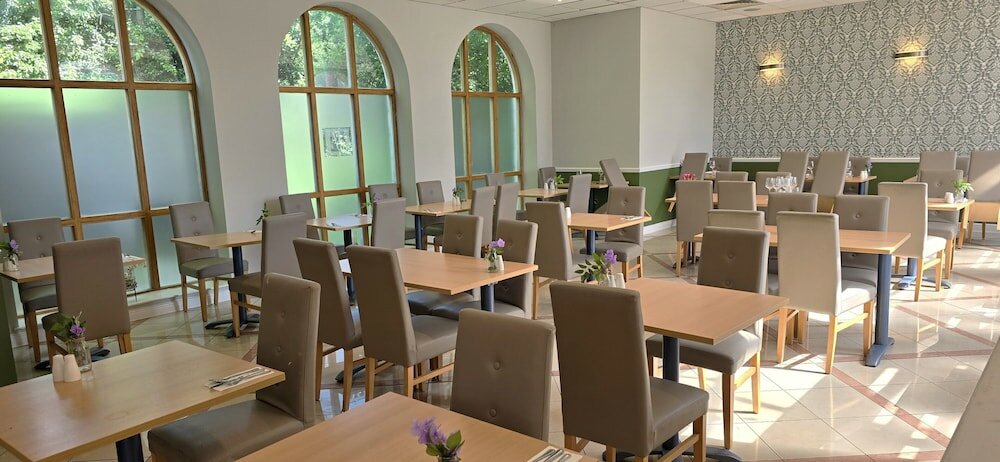 Фото Manor of Groves