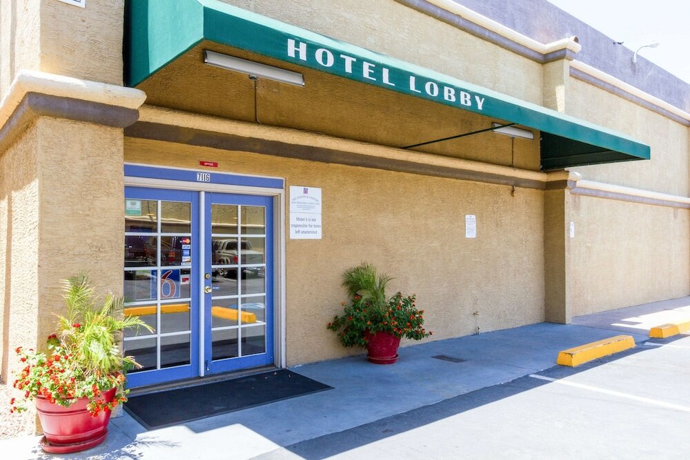 Фото Motel 6 Glendale, Az
