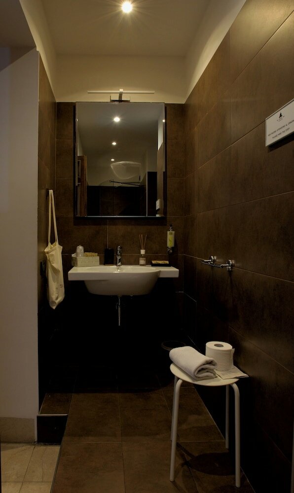 Фото St. Peter' Six Rooms & Suites