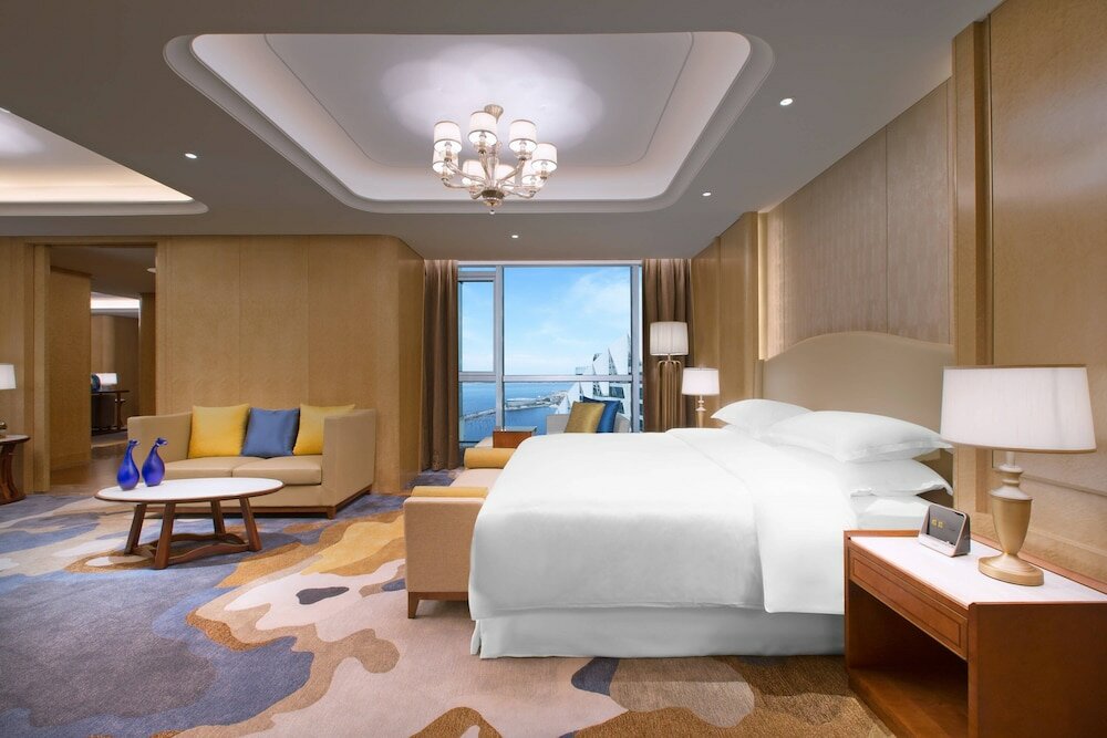 Фото Sheraton Zhanjiang Hotel