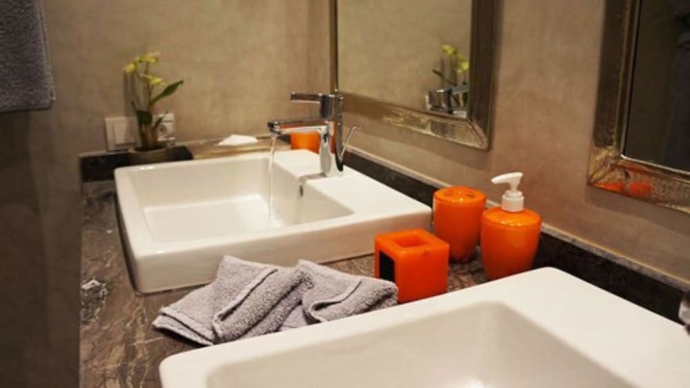 Фото Riad Shanima & SPA