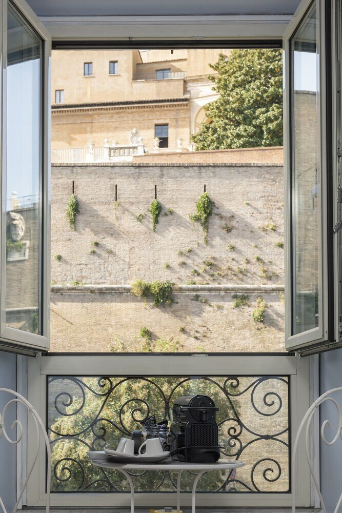 Фото Rhome Hosting GuestHouse