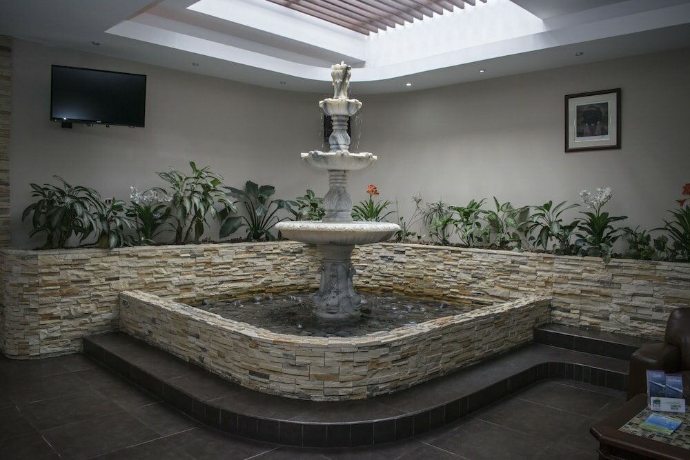 Фото Hotel Suerre