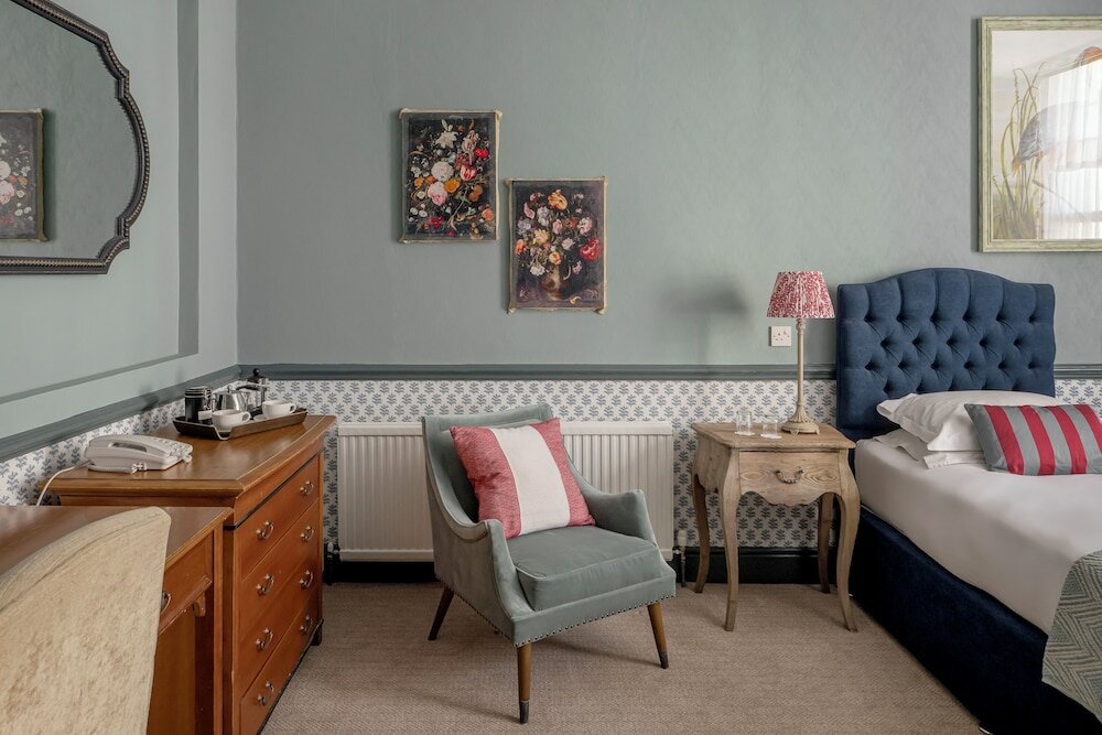 Фото The Royal Hotel