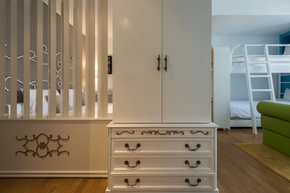 Фото Yan's House Hotel