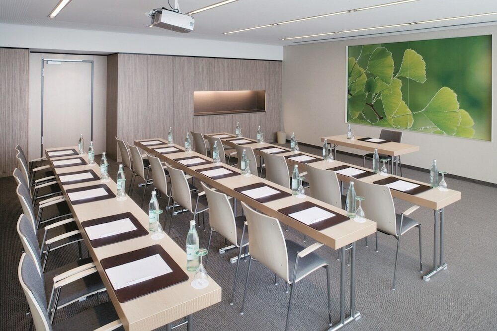 Фото Movenpick Hotel Frankfurt City