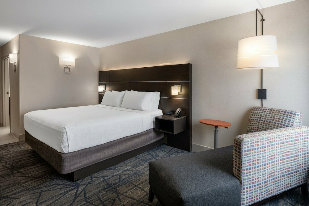 Hotel Holiday Inn Express Corydon by Ihg, State of Indiana, photo