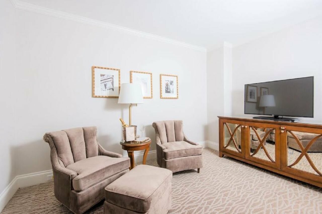 Фото Warwick Melrose Dallas