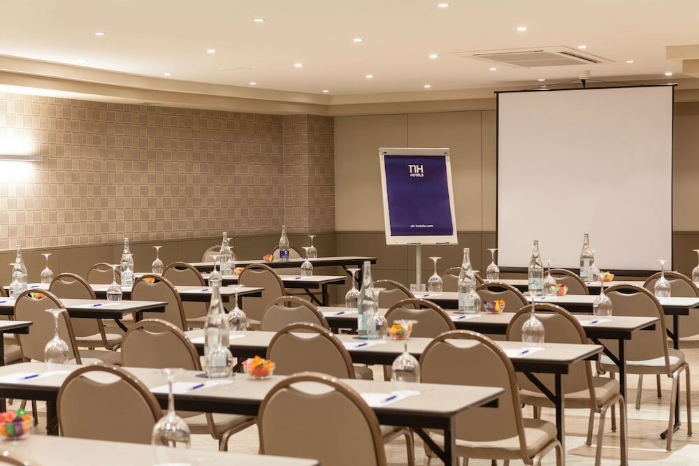 Фото Nh Oviedo Principado