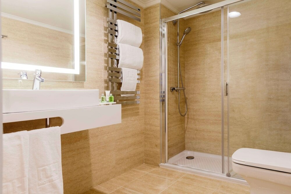 Фото Nh Oviedo Principado