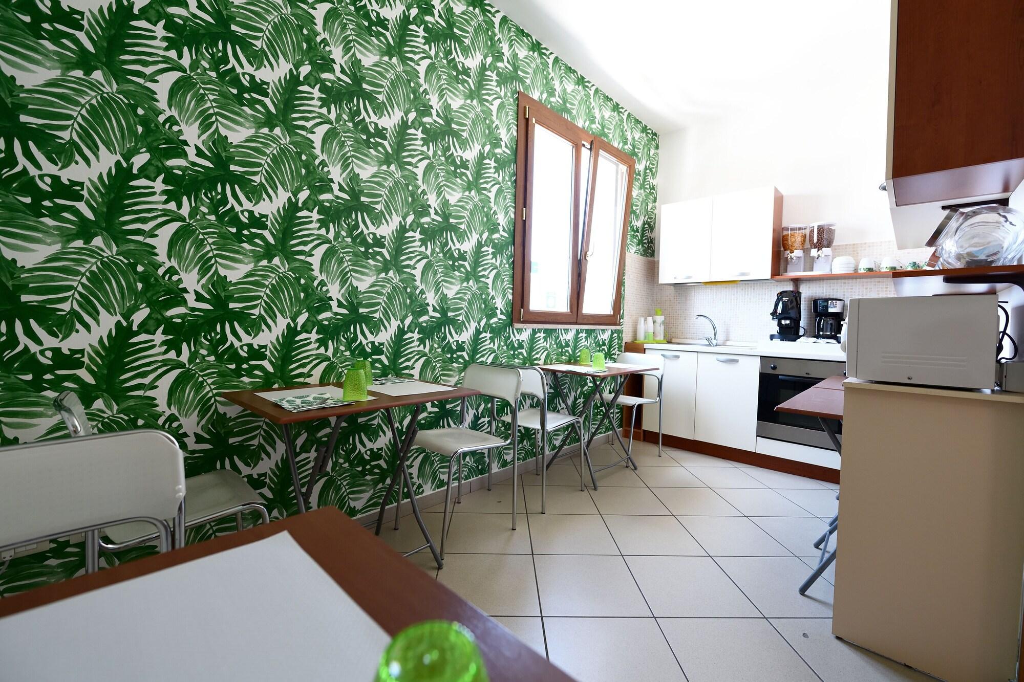 Фото Green Garden Bed & Breakfast