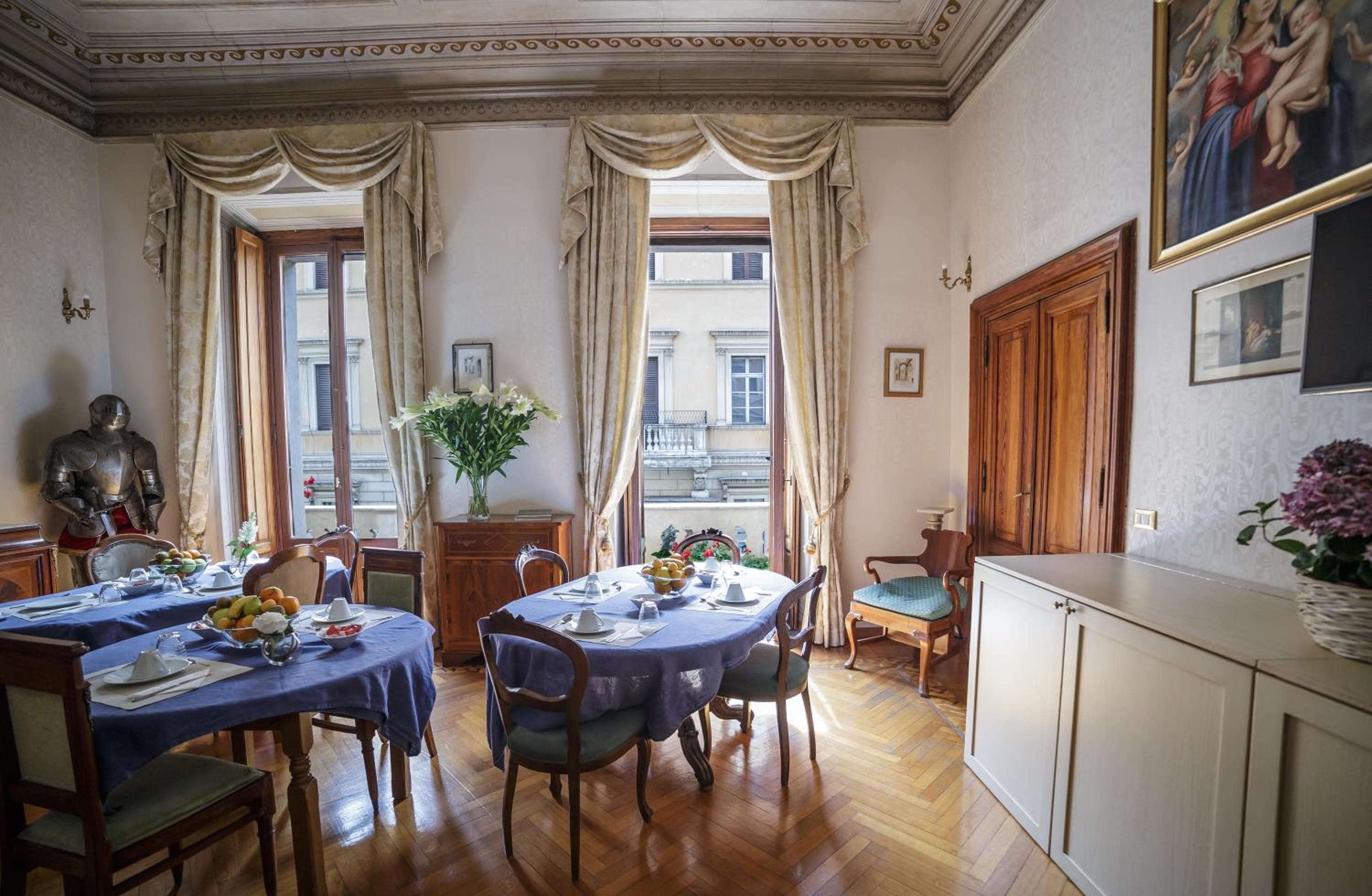Фото Affreschi Su Roma Luxury B&b