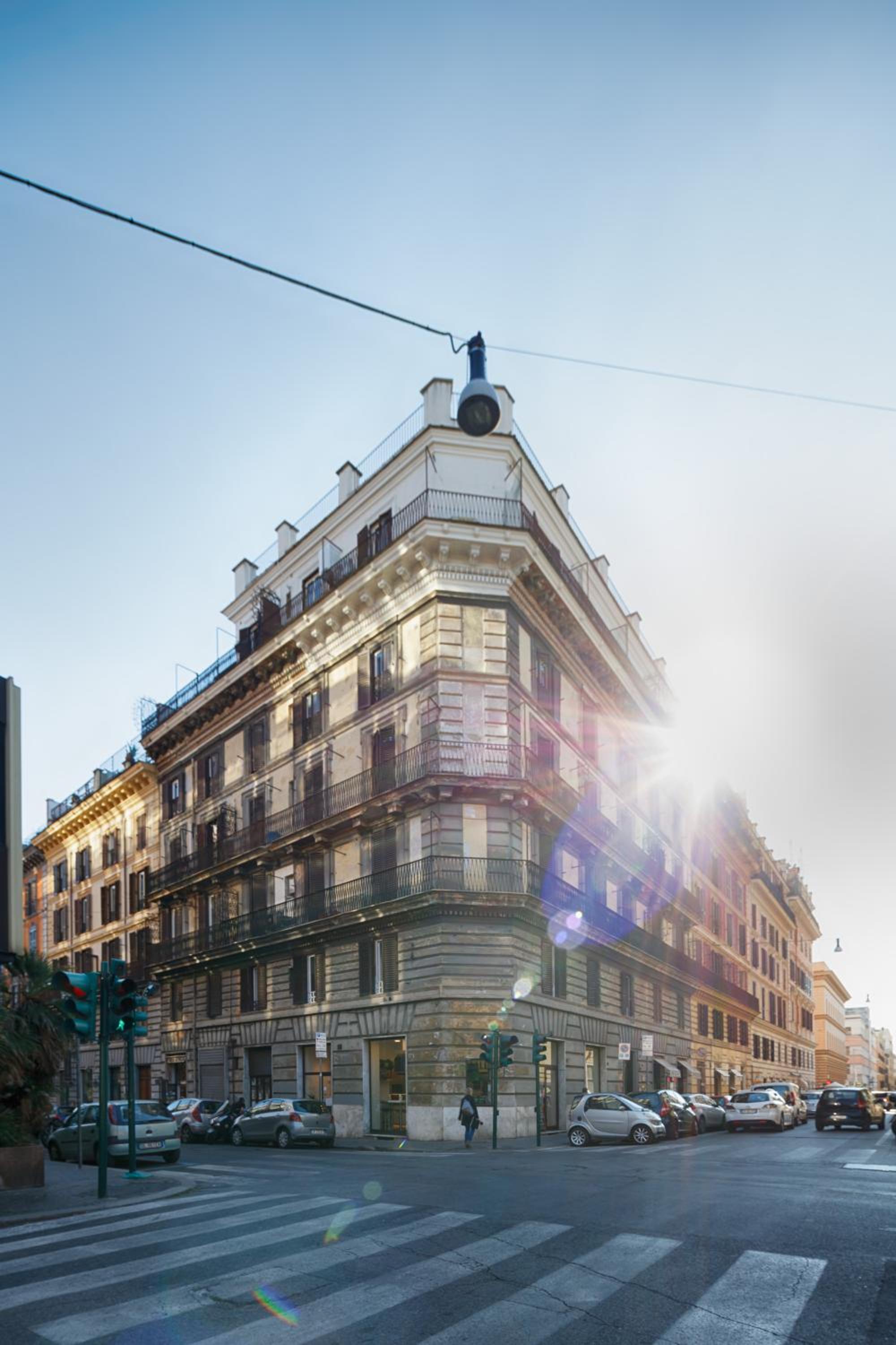 Фото отеля 2