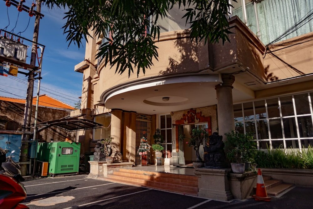 Фото Puri Dibia Hotel