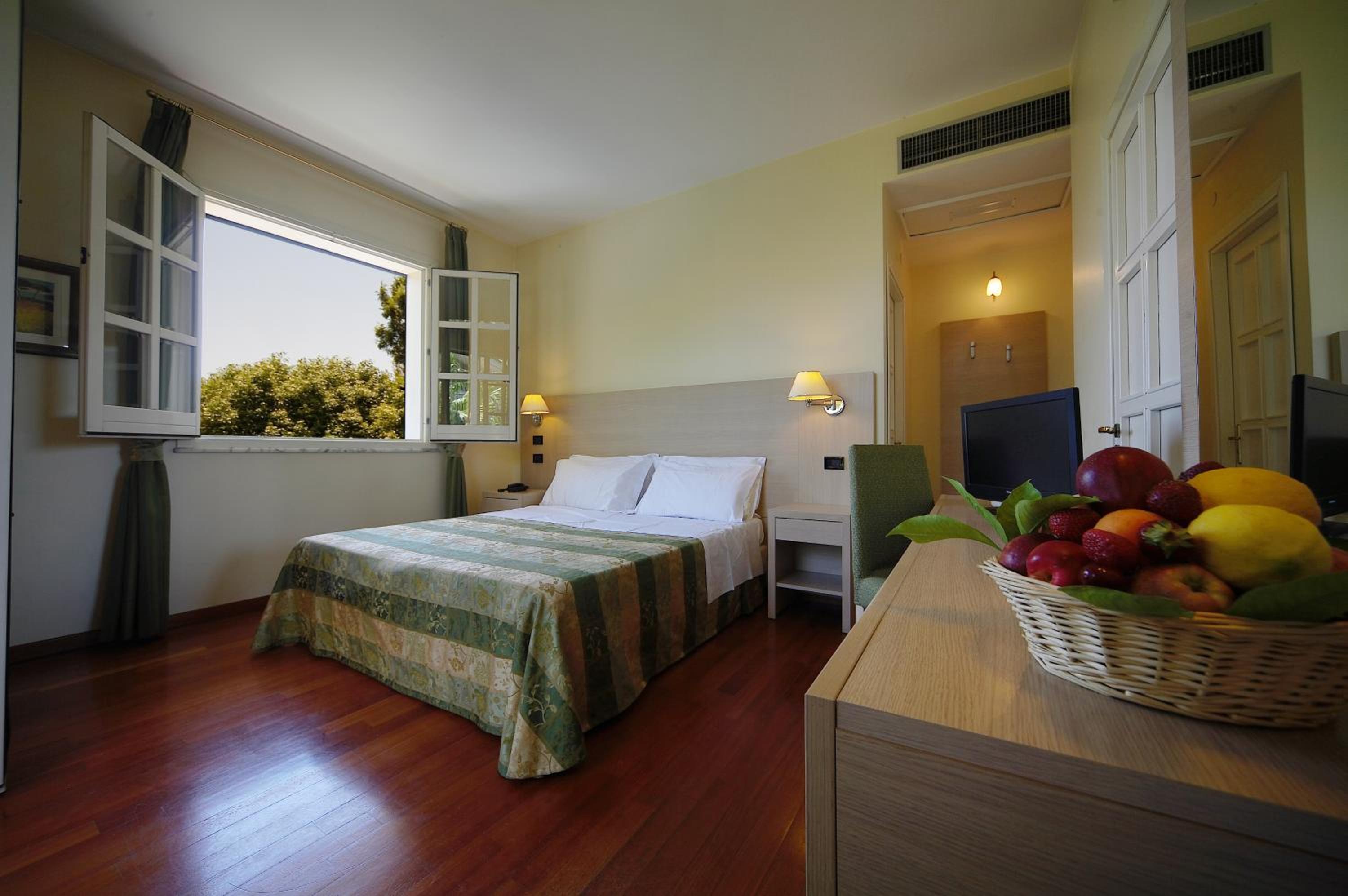 Фото Hotel Borgo Verde