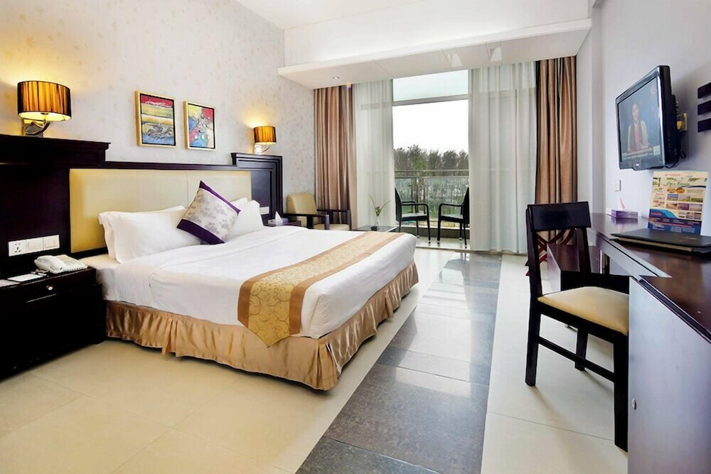 Фото Hotel The Cox Today