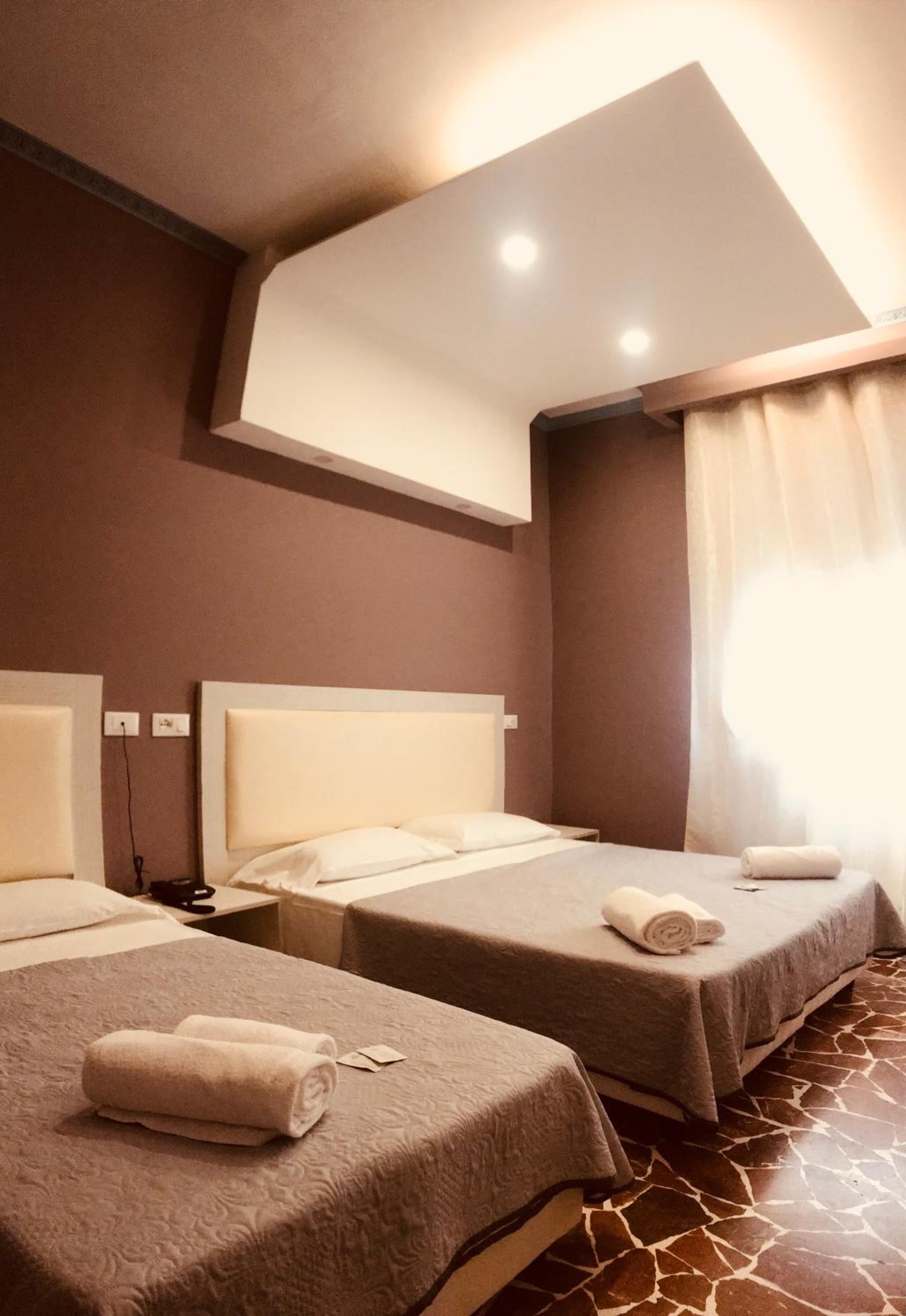 Фото Hotel Paganini