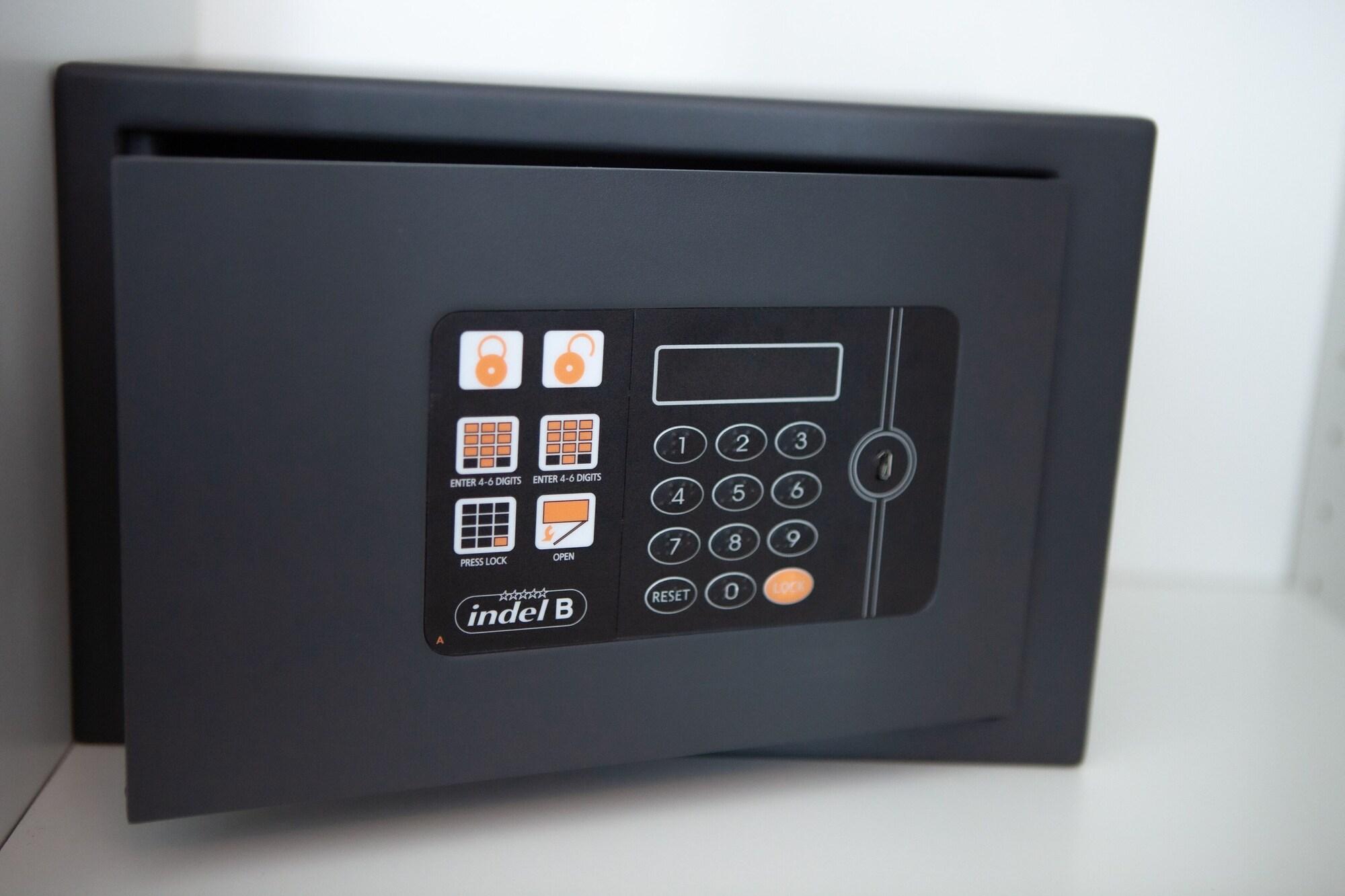 Фото A Hotels City