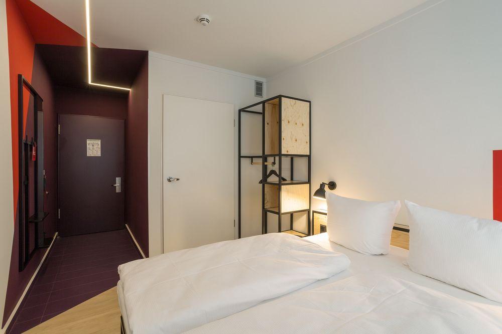 Фото Meininger Hotel Leipzig Hauptbahnhof