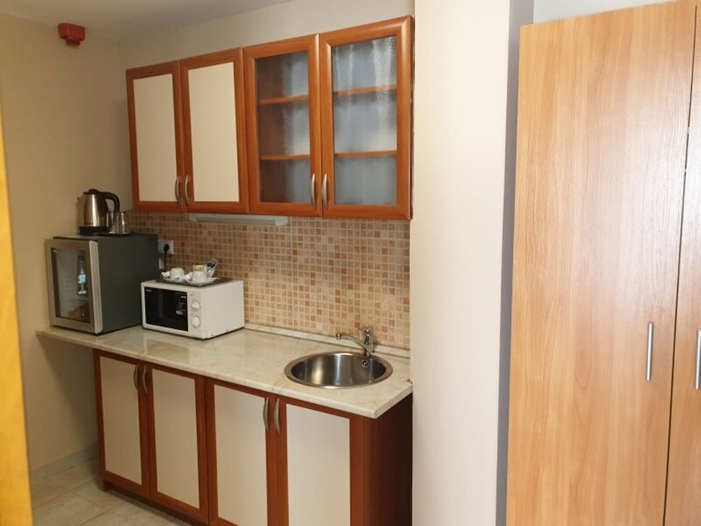 Фото Six Inn Hotel