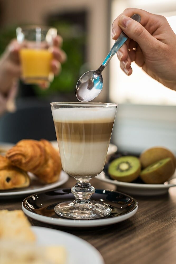 Фото Hôtel Restaurant Le Victoria