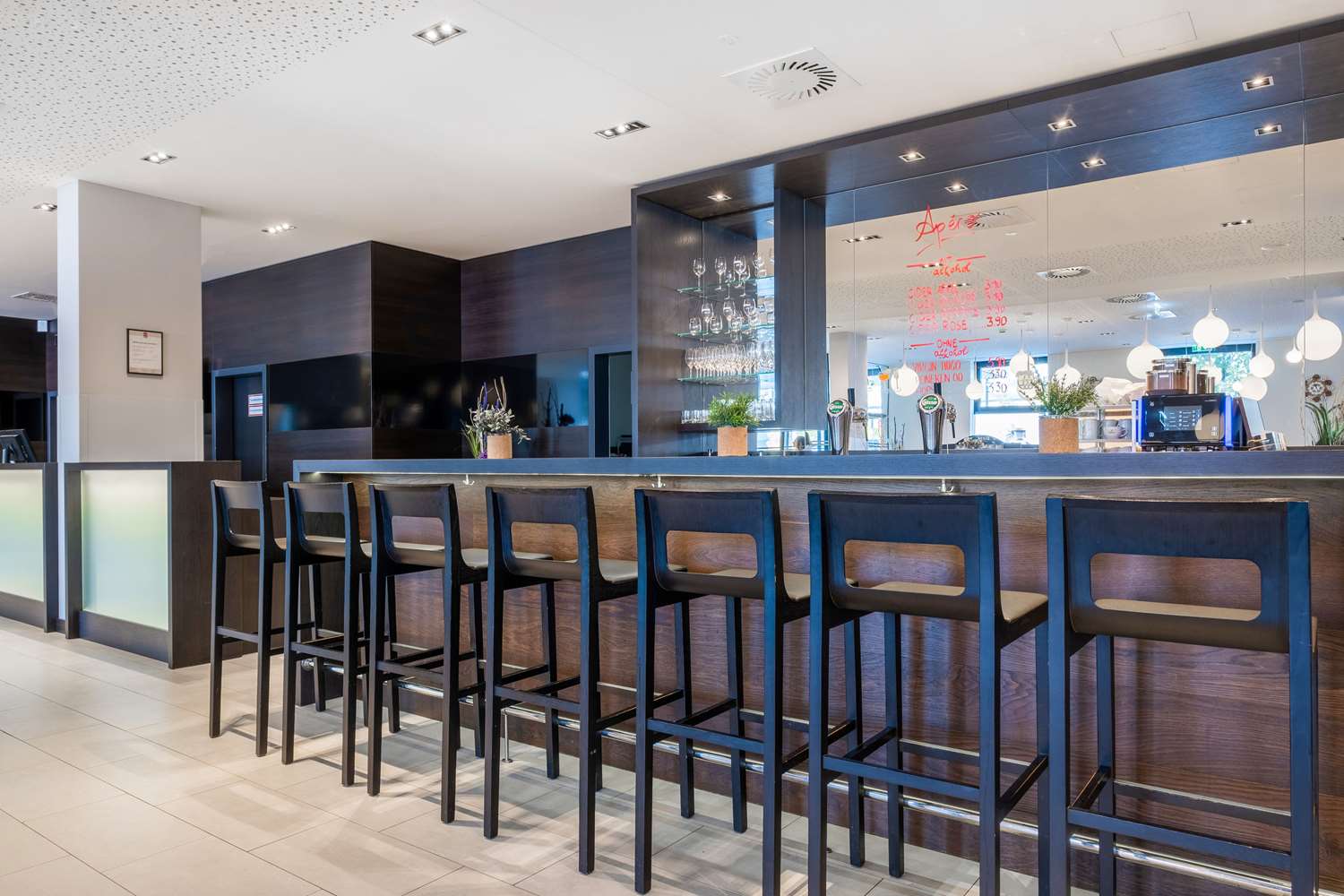 Фото Leonardo Hotel Vienna Hauptbahnhof