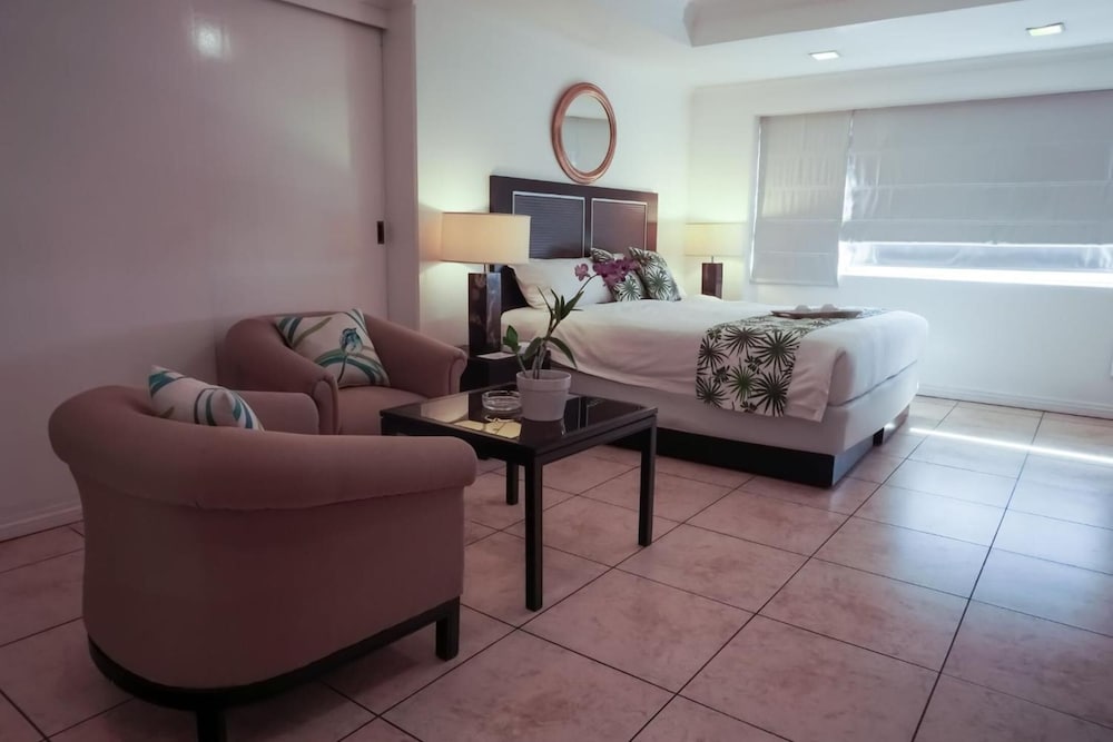 Фото Orchid Garden Suites