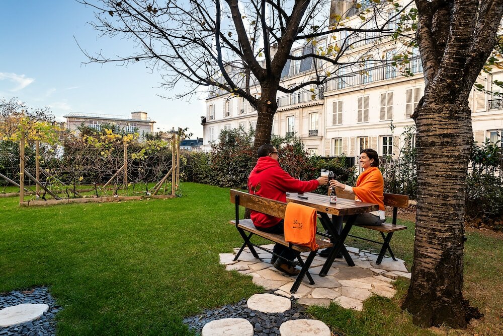 Фото Mercure Paris Montmartre Sacré Coeur