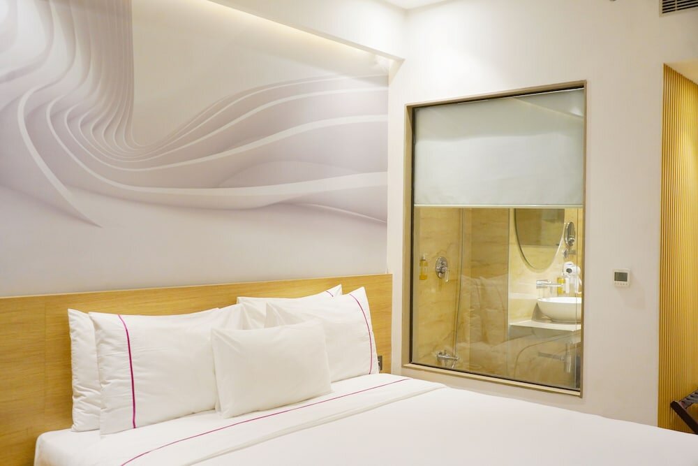 Фото Central Blue Stone