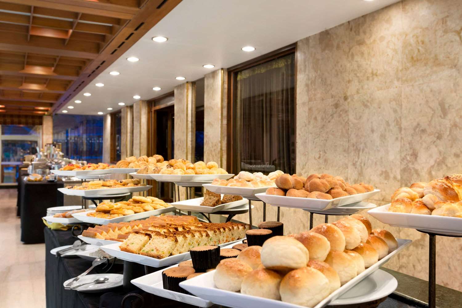 Фото Ramada by Wyndham Colombo