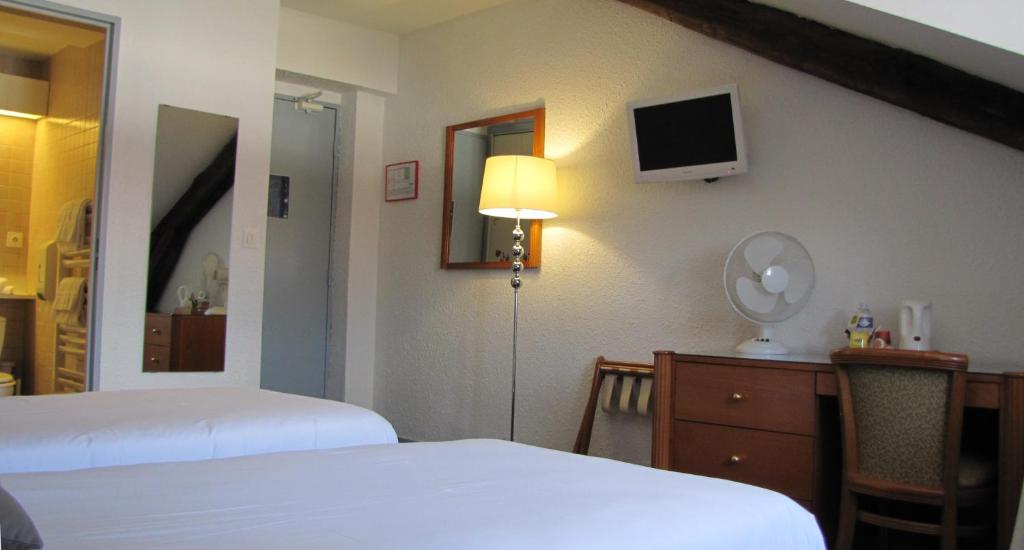 Фото Logis Hotel du Cerf