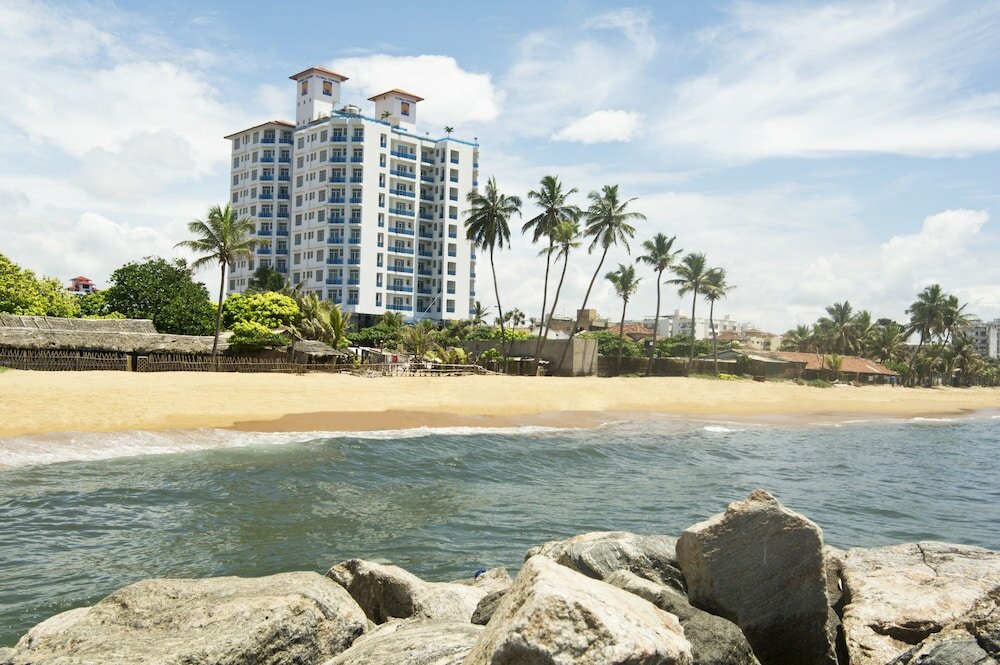 Фото Global Towers Hotel & Apartments