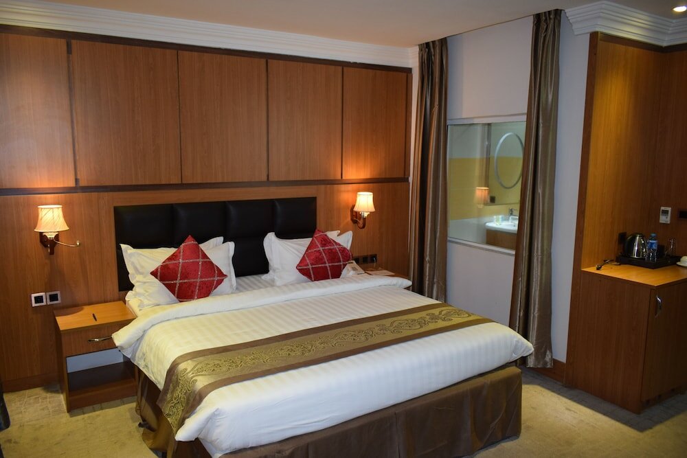 Фото Grand Pela Hotels & Suites