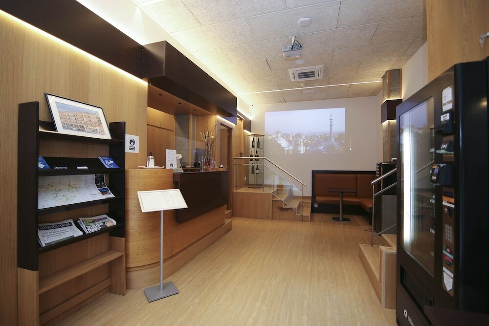 Фото Hotel Esplugues