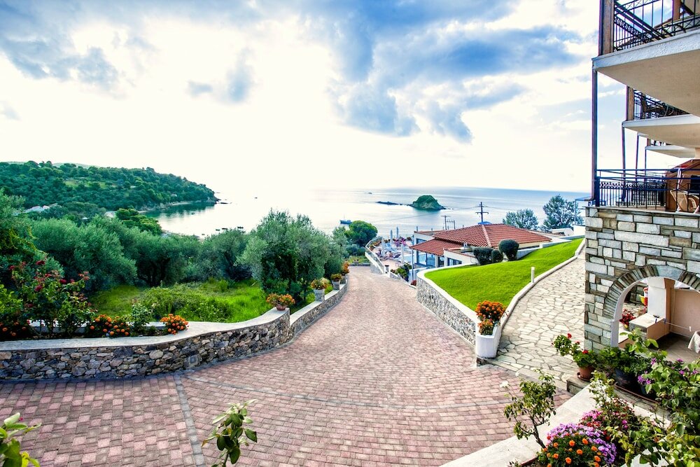 Фото La Luna Hotel