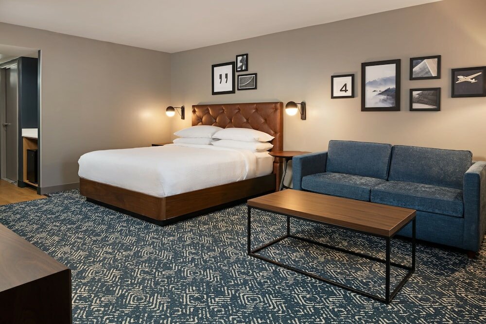 Фото Four Points by Sheraton Bakersfield